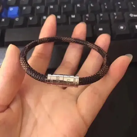 LV BRACLET option Silver buckle blue grid