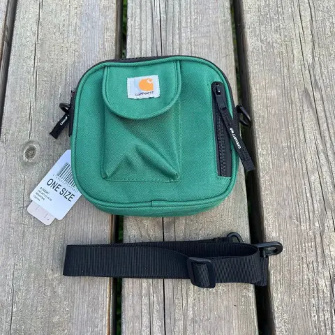 Carhartt Square Shoulder Bag option Pull bone square bag dark green