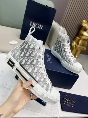 Dior Low B23 option 33