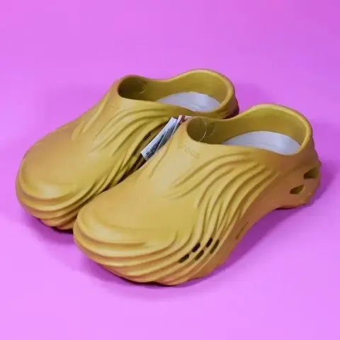 Minecraft x Crocs Shoes option Echo1