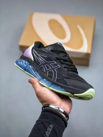 CP Company x Gel Quantum 360 option 7