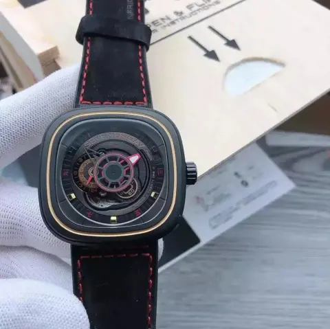 SevenFriday Watch option P2B-08