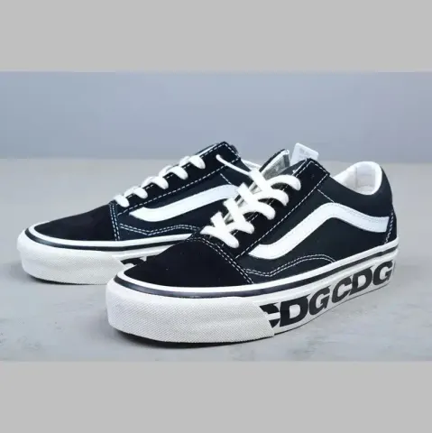 Vans Old Skool Shoes option 085 Print CDG Black and White Low