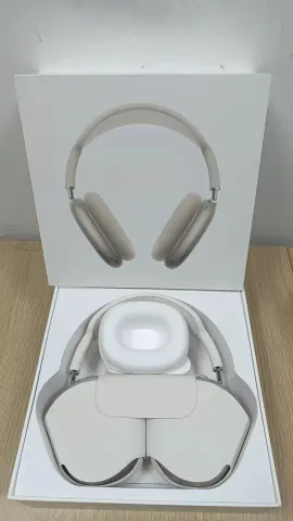 Apple AirPods Max option Second generation silver C charging por