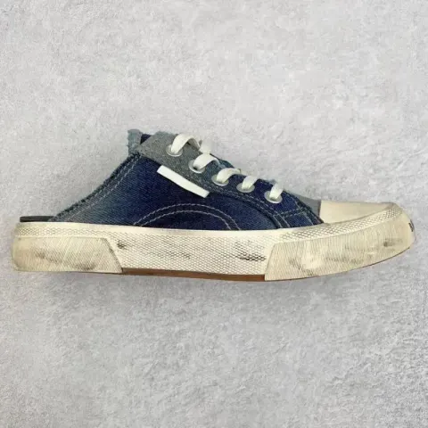 Balenciaga Sneakers option 1