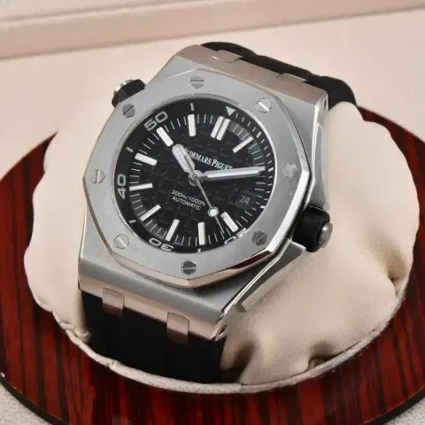 Audemars Piguet Royal Oak Offshore Diver option Silver case – black dial, black strap
