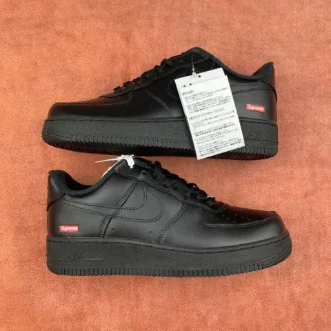 Supreme Air Force 1 White option Black