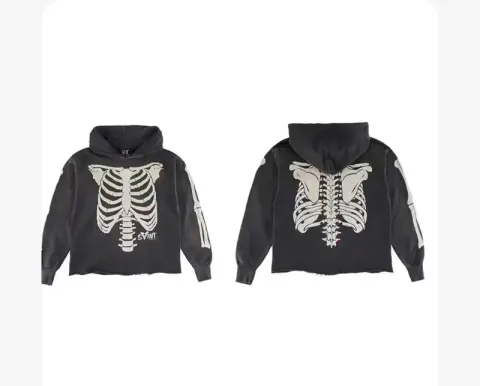 Saint Hoodie option ST148