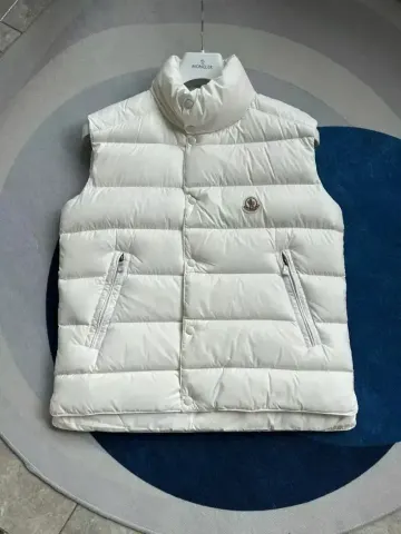 Moncler Vest Black Bormes option white without hat