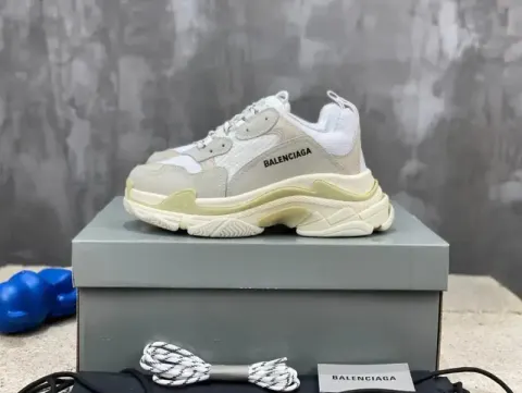 Balenciaga 3S Shoes Black option 4