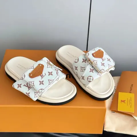 Takashi Murakami x LV Pool Pillow Comfort Shoes option white old flower