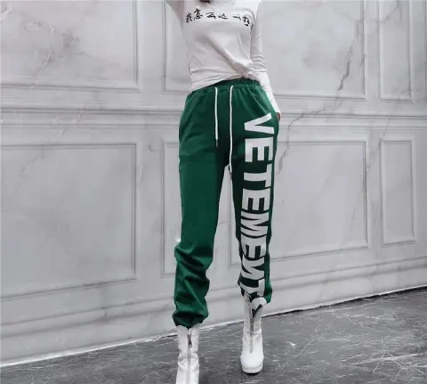 Vetements Pants option Dark green, single style