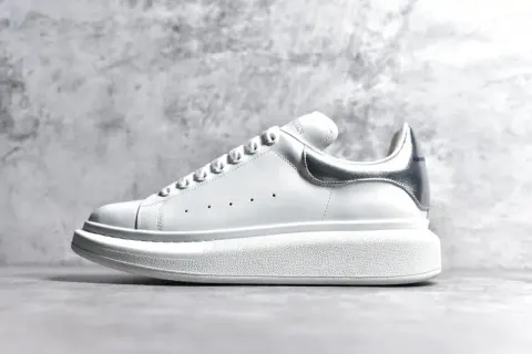 Alexander McQueen Trainers option Silver tail