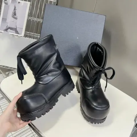 Balenciaga Alaska Ski Boots option Black 1