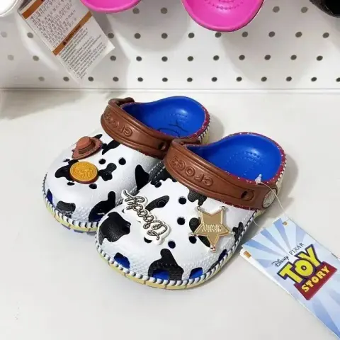 Crocs Buzz Lightyear Shoes option Cow face with blue sole (without shoe fl