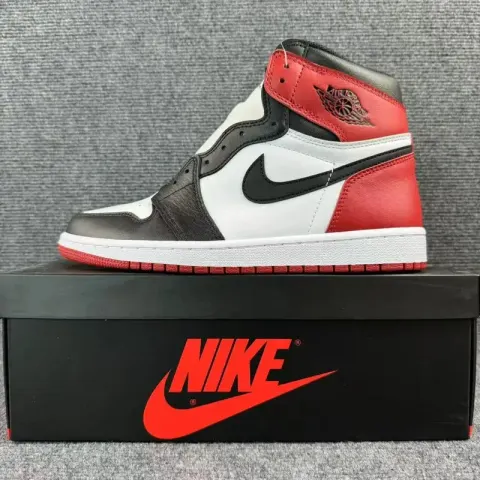 Jordan 1 Homage To Home option Black toe