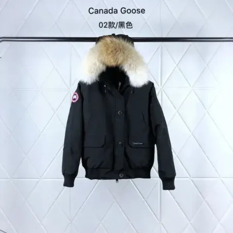Canada Goose Wyndham Jacket option black