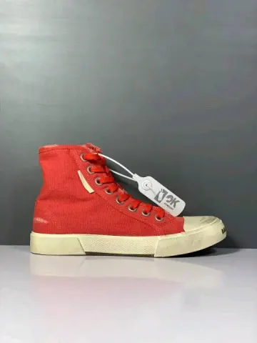 Balenciaga Sneakers option 14