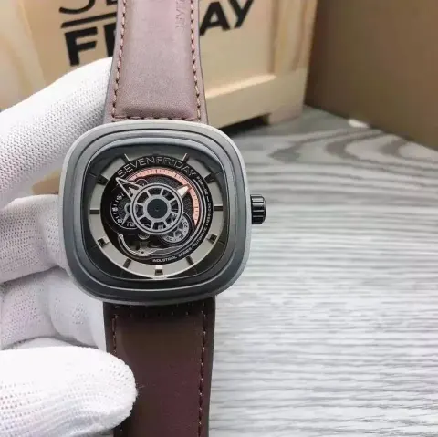 SevenFriday Watch option P2B-01