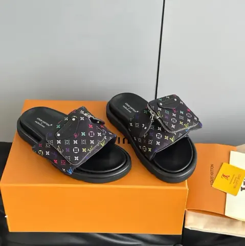 Takashi Murakami x LV Pool Pillow Comfort Shoes option black colored flowers