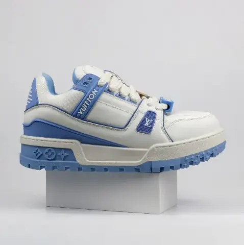 LV Trainers Black-White option 24