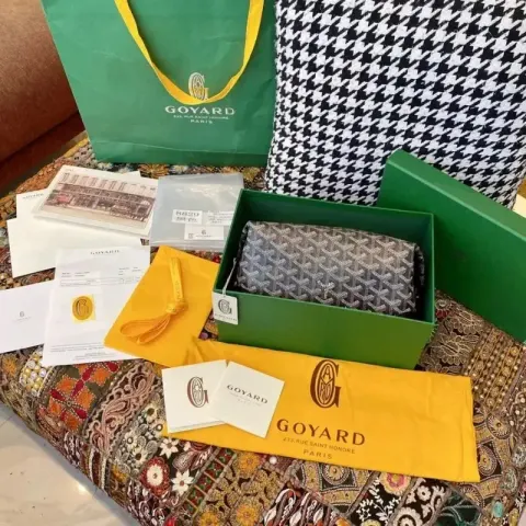 Goyard Bag option black