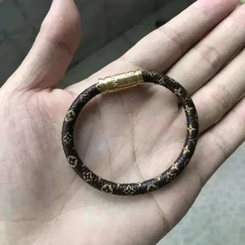 LV BRACLET option Golden Buckle Old Flower