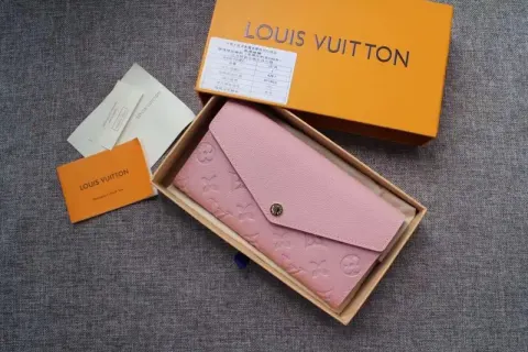 LV Wallet option 61182-4