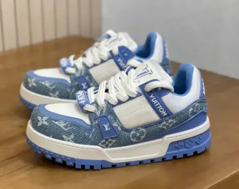 LV Trainer x Swarovski Shoes option 04