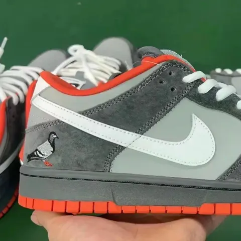 Dunk Powerpuff Shoes option Brown dove