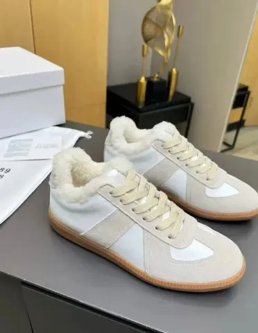 Margiela Gats All Black option 18