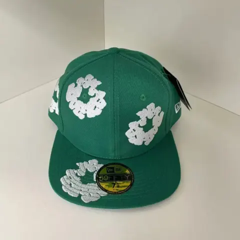 LA Cap's option green