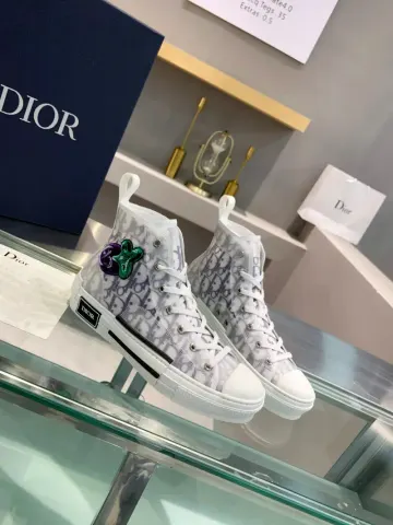 Dior Low B23 option 26