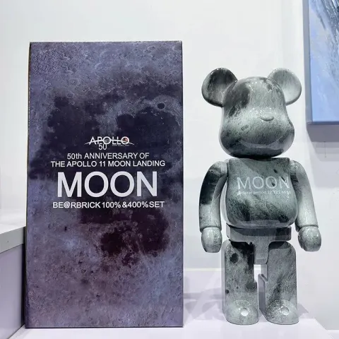 Bearbrick 400% option Moon