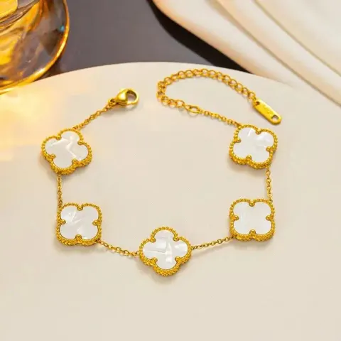Vancleef Necklace option 913-2 White Shellfish Bracelet Gold 1.5C