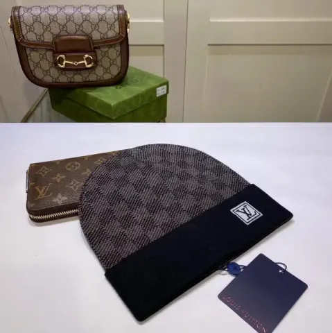 LV Budget Beanie option A- 5 dark gray