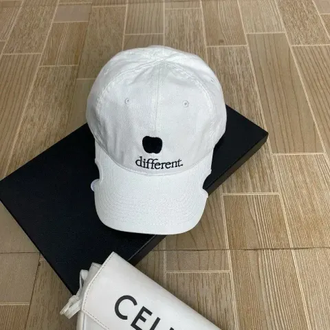 Balenciaga Cap option Apple White