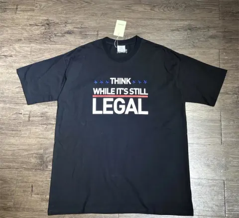 Vetements Tees option 40