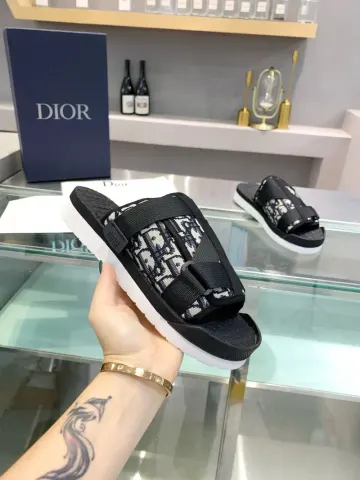 LV Slides Black option 5
