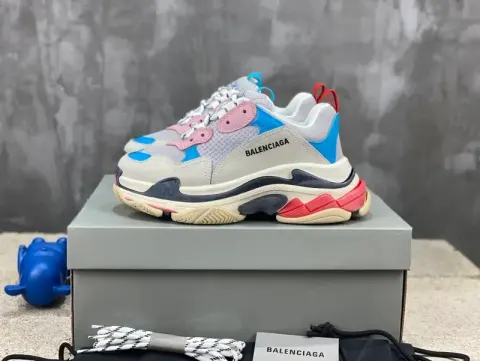 Balenciaga 3S Shoes Black option 5