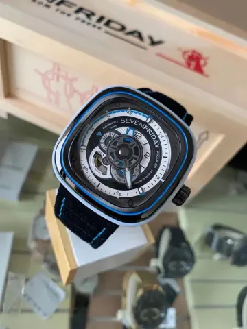 SevenFriday Watch option P3C/08