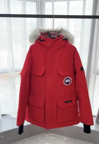 Canada Goose Wyndham Jacket option red