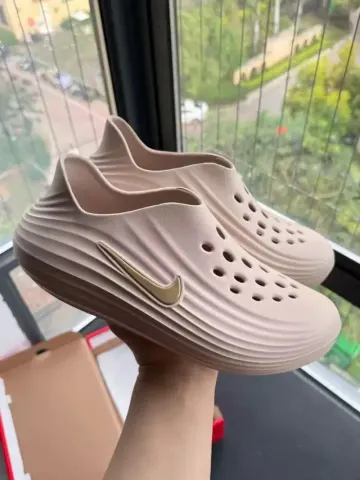 Nike ReactX Rejuven8 option 2