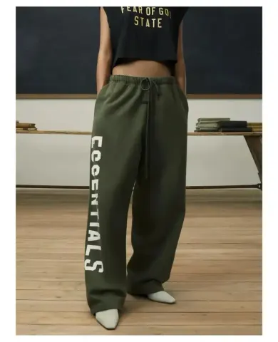 Essentials Pant option green