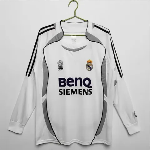 AC Milan Long Sleeve T-Shirt option Long-sleeve Real Madrid home 06/07