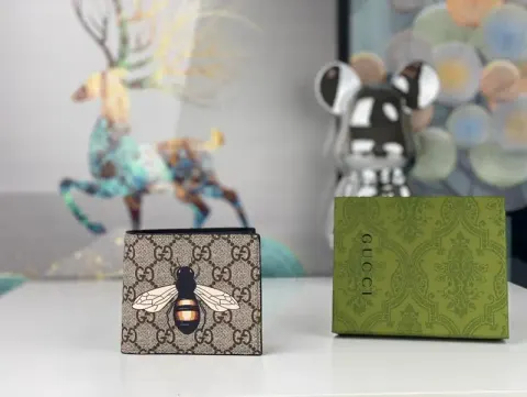 Gucci Wallet option 7
