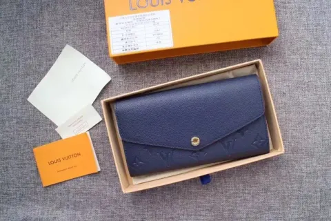 LV Wallet option 61182-2