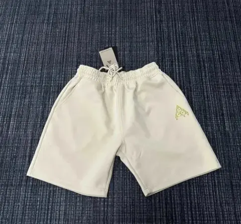 ACG Shorts option beige white