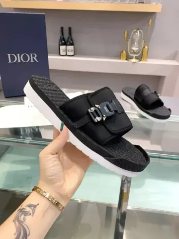 LV Slides Black option 4