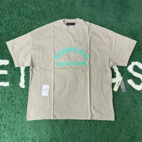 Essentials T-Shirt Short Sleeve option SEAL
